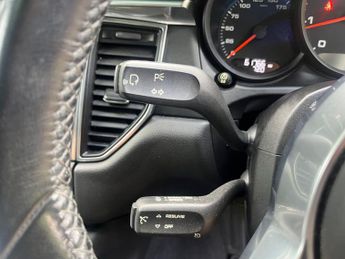 Porsche Macan 2.0T PDK 4WD Euro 6 (s/s) 5dr