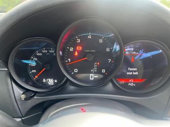 Porsche Macan 2.0T PDK 4WD Euro 6 (s/s) 5dr