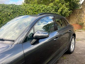 Porsche Macan 2.0T PDK 4WD Euro 6 (s/s) 5dr