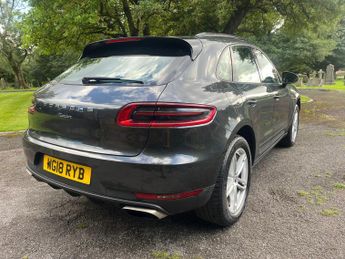 Porsche Macan 2.0T PDK 4WD Euro 6 (s/s) 5dr