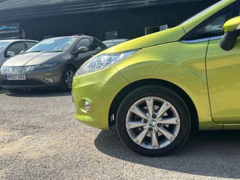 Ford Fiesta 1.4 Zetec 5dr