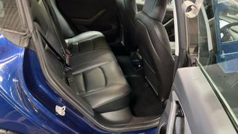 Tesla Model 3 Standard Range Plus Auto RWD 4dr