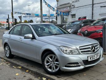 Mercedes C Class 1.6 C180 BlueEfficiency Executive SE G-Tronic+ Euro 5 (s/s) 4dr