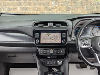 Nissan Leaf 40kWh Tekna Auto 5dr