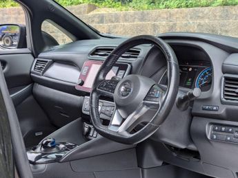 Nissan Leaf 40kWh Tekna Auto 5dr
