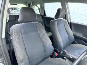 Honda Jazz 1.4 i-VTEC ES CVT Euro 5 5dr