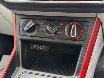 Volkswagen Polo 1.0 TSI beats DSG Euro 6 (s/s) 5dr