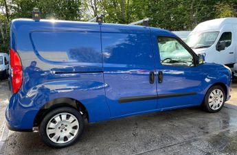 Fiat Doblo 1.6 JTD MultiJet 16v N1 SX Combi Van 4dr Diesel Comfort-Matic L1