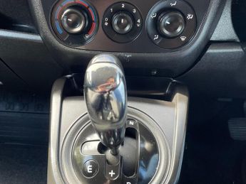 Fiat Doblo 1.6 JTD MultiJet 16v N1 SX Combi Van 4dr Diesel Comfort-Matic L1