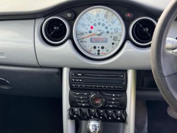 MINI Hatch 1.6 Cooper CVT Euro 3 3dr