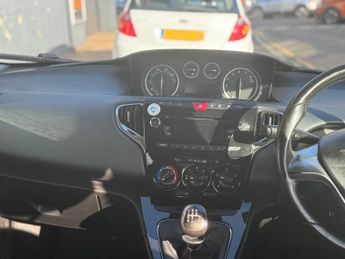 Chrysler Ypsilon 1.2 SE Euro 5 (s/s) 5dr