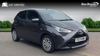 Toyota AYGO 1.0 VVT-i x-play Euro 6 (s/s) 5dr