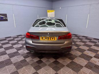 BMW 5 Series 2.0 520d MHT M Sport Auto Euro 6 (s/s) 4dr