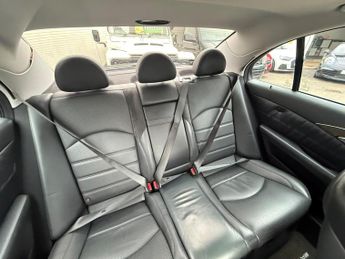 Mercedes-Benz E Class 6.2 E63 AMG G-Tronic 4dr