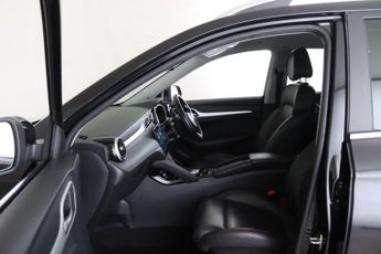 MG MG ZS 72.6kWh Trophy Connect Long Range Auto 5dr