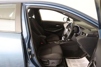 Toyota Corolla 1.8 VVT-h Icon Tech CVT Euro 6 (s/s) 5dr
