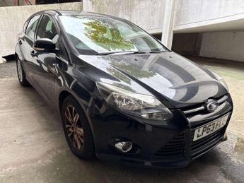 Ford Focus 1.6 Titanium Navigator Hatchback 5dr Petrol Powershift Euro 5 (1