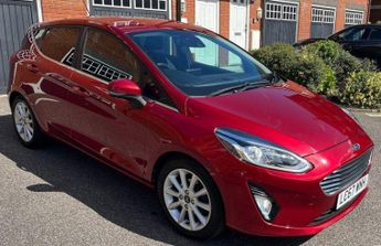 Ford Fiesta 1.0T EcoBoost Titanium Euro 6 (s/s) 5dr