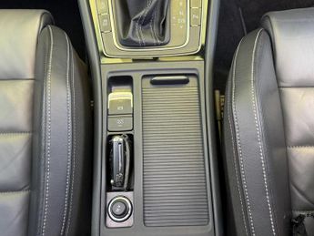 Volkswagen Golf 2.0 TSI BlueMotion Tech R DSG 4Motion Euro 6 (s/s) 5dr