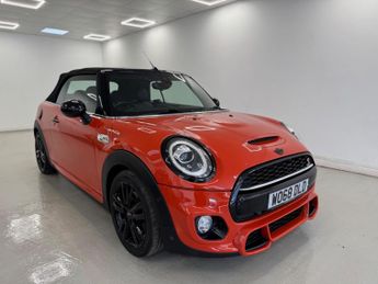 MINI Convertible 2.0 Cooper S Steptronic Euro 6 (s/s) 2dr