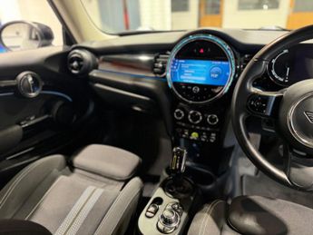 MINI Electric Hatch Cooper SE 32.6kWh Level 1 Auto 3dr