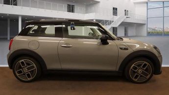 MINI Electric Hatch Cooper SE 32.6kWh Level 1 Auto 3dr