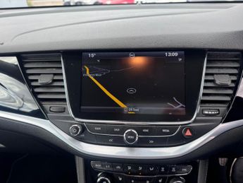 Vauxhall Astra 1.4i Turbo Elite Nav Auto Euro 6 (s/s) 5dr