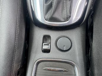 Vauxhall Astra 1.4i Turbo Elite Nav Auto Euro 6 (s/s) 5dr
