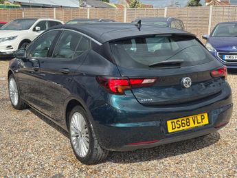 Vauxhall Astra 1.4i Turbo Elite Nav Auto Euro 6 (s/s) 5dr