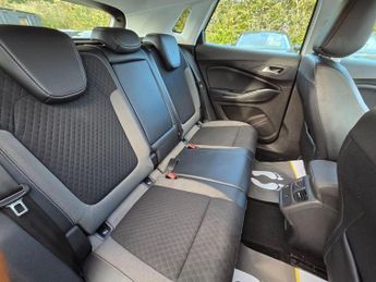 Vauxhall Grandland X 1.2 Turbo Tech Line Nav Auto Euro 6 (s/s) 5dr