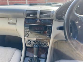 Mercedes-Benz C Class 1.8 C180 Kompressor Classic SE 4dr