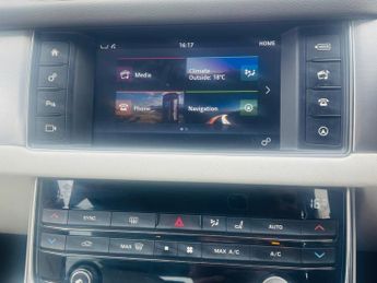 Jaguar XF 2.0d Prestige Auto Euro 6 (s/s) 4dr