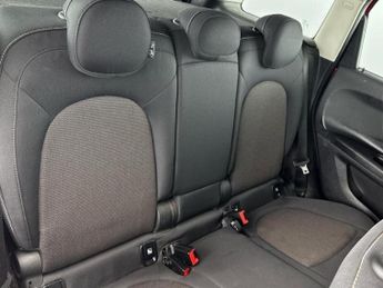 MINI Countryman 1.5 Cooper Classic Steptronic Euro 6 (s/s) 5dr