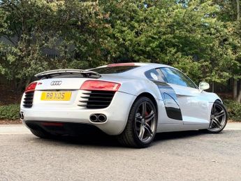 Audi R8 4.2 FSI V8 R Tronic quattro Euro 4 2dr