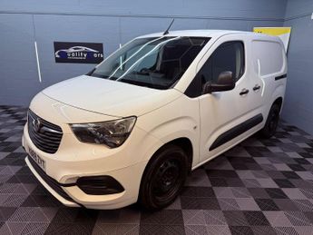 Vauxhall Combo 1.6 Turbo D 2300 Sportive L1 H1 Euro 6 (s/s) 4dr