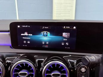 Mercedes-Benz A Class 2.0 A35 AMG (Premium) SpdS DCT 4MATIC Euro 6 (s/s) 4dr