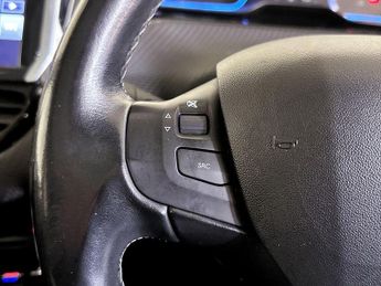 Peugeot 2008 1.2 PureTech Allure Euro 6 (s/s) 5dr