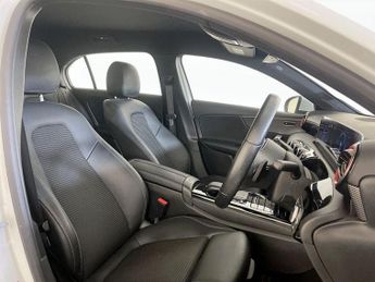 Mercedes-Benz A Class 1.3 A200 Sport (Executive) 7G-DCT Euro 6 (s/s) 5dr