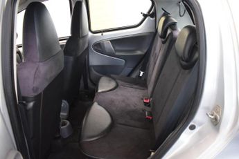Toyota AYGO 1.0 VVT-i Platinum MultiMode Euro 4 5dr (AC)