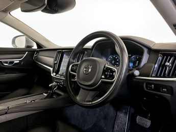 Volvo V90 Cross Country 2.0 D5 PowerPulse Pro Auto AWD Euro 6 (s/s) 5dr