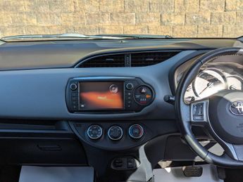 Toyota Yaris 1.33 Dual VVT-i Icon Multidrive S Euro 5 5dr Euro 5