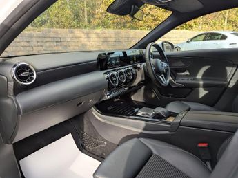 Mercedes-Benz A Class 1.5 A180d Sport 7G-DCT Euro 6 (s/s) 5dr