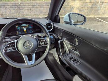 Mercedes-Benz A Class 1.5 A180d Sport 7G-DCT Euro 6 (s/s) 5dr