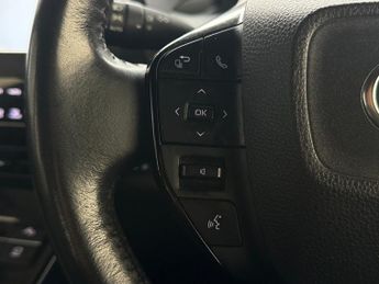 Toyota bZ4X 71.4kWh Vision Auto AWD 5dr (11kW OBC)