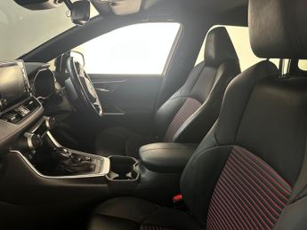 Toyota RAV4 2.5 VVT 18.1kWh Dynamic CVT 4WD Euro 6 (s/s) 5dr