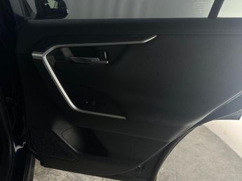Toyota RAV4 2.5 VVT 18.1kWh Dynamic CVT 4WD Euro 6 (s/s) 5dr