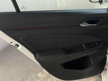 Volkswagen Golf 2.0 TDI Style DSG Euro 6 (s/s) 5dr