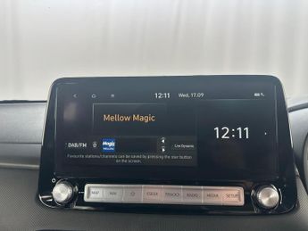 Hyundai KONA 64kWh Premium Auto 5dr (10.5kW Charger)