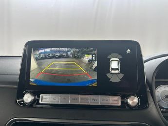 Hyundai KONA 64kWh Premium Auto 5dr (10.5kW Charger)
