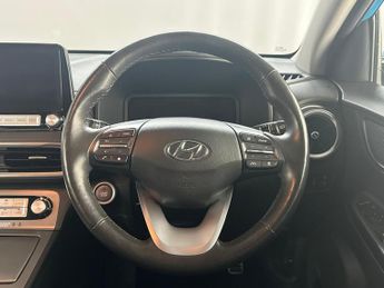 Hyundai KONA 64kWh Premium Auto 5dr (10.5kW Charger)